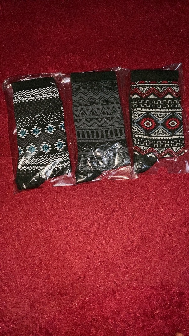 THE HAWKING - Kaos Kaki Oldschool Unisex Mid Calf Motif Three-Stripes Series - Foto ulasan pembeli