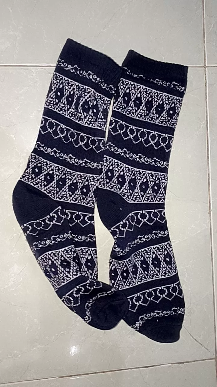 THE HAWKING - Kaos Kaki Oldschool Unisex Mid Calf Motif Tribal Signature Series - Foto ulasan pembeli