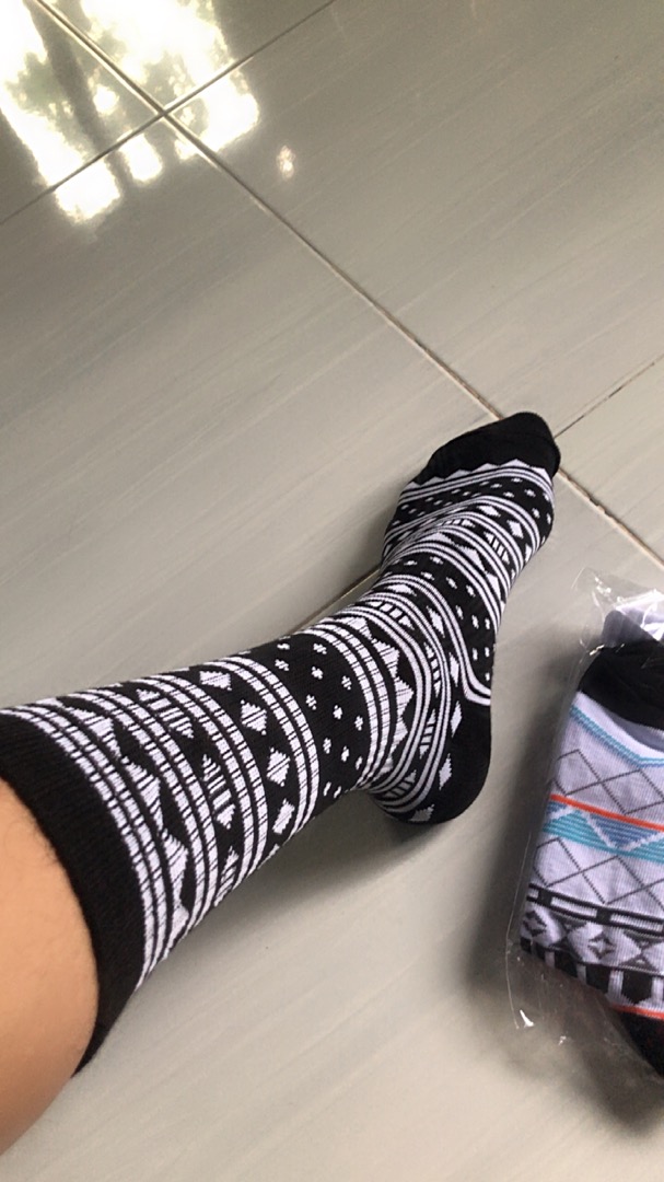 THE HAWKING - Kaos Kaki Oldschool Unisex Mid Calf Motif Tribal Signature Series - Foto ulasan pembeli