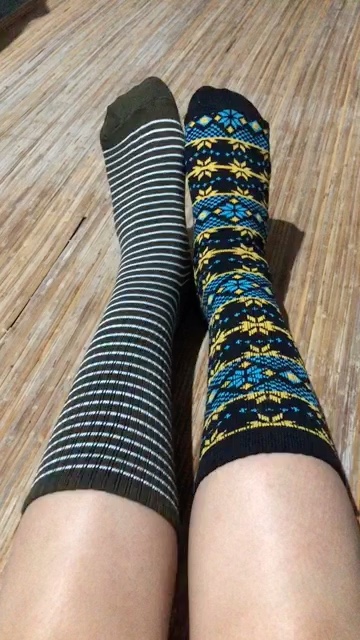 THE HAWKING - Kaos Kaki Oldschool Unisex Mid Calf Motif Tribal Signature Series - Foto ulasan pembeli
