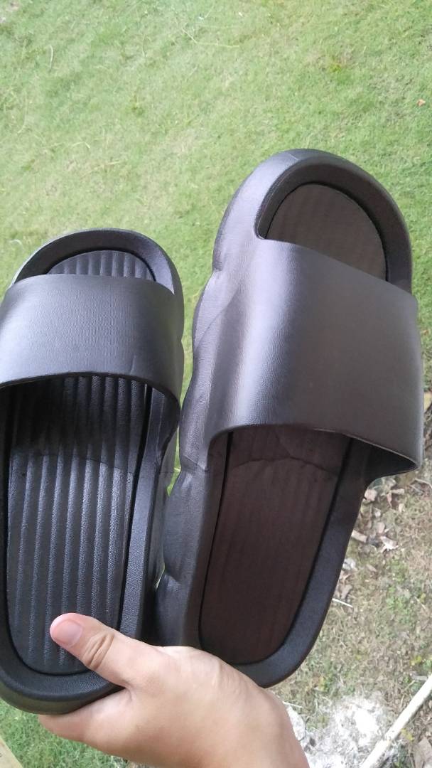 VOOVA Sandal Pria Wanita Anti Slip Empuk Nyaman - foto 9 dari 10
