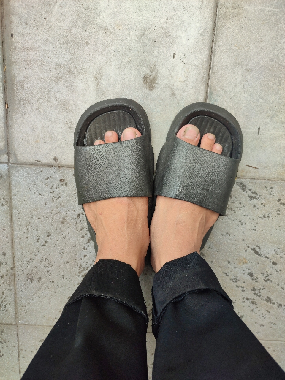 VOOVA Sandal Pria Wanita Anti Slip Empuk Nyaman - foto 10 dari 10