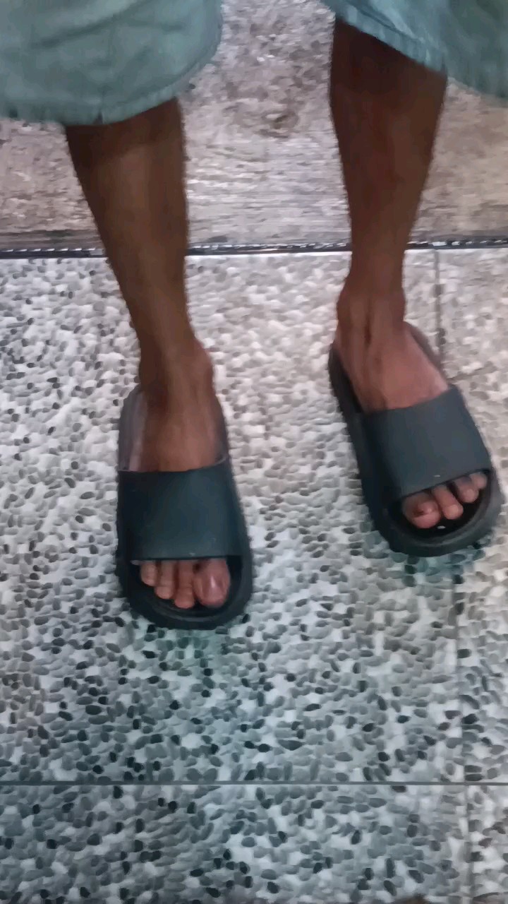 VOOVA Sandal Selop Wanita Empuk Anti Slip - Foto ulasan pembeli