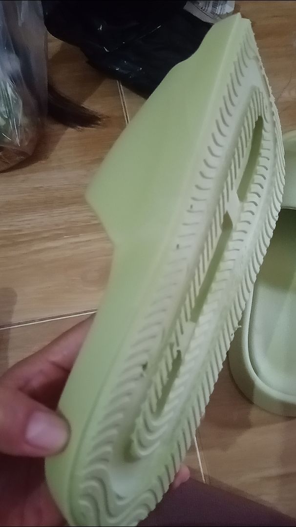 VOOVA Sandal Selop Wanita Empuk Anti Slip - Foto ulasan pembeli