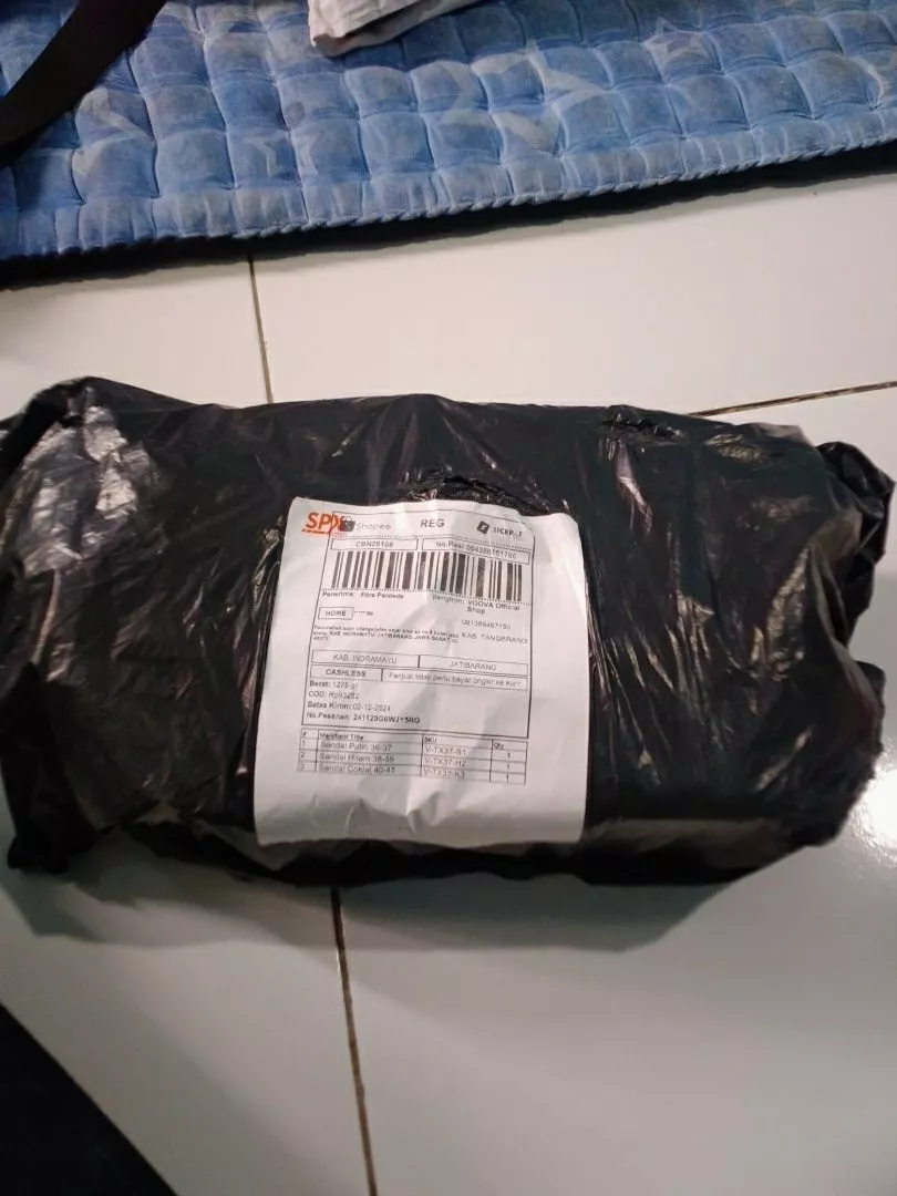 VOOVA Sandal Selop Wanita Pria Sol Empuk Anti Slip - Foto ulasan pembeli