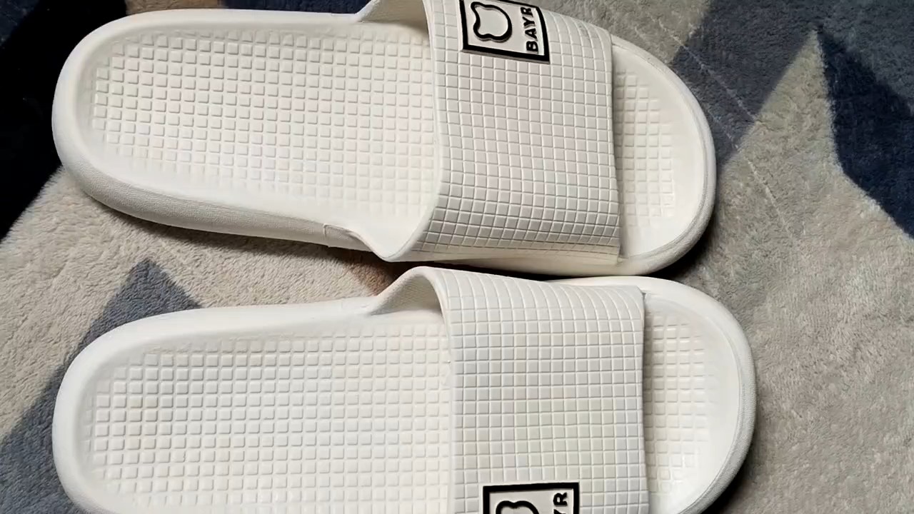VOOVA Sandal Selop Wanita Pria Sol Empuk Anti Slip - Foto ulasan pembeli