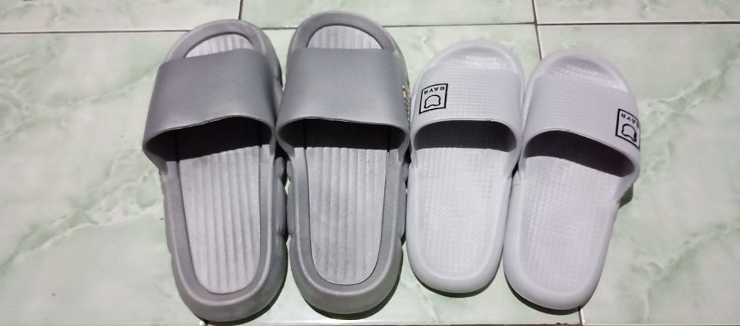 VOOVA Sandal Selop Wanita Pria Sol Empuk Anti Slip - Foto ulasan pembeli