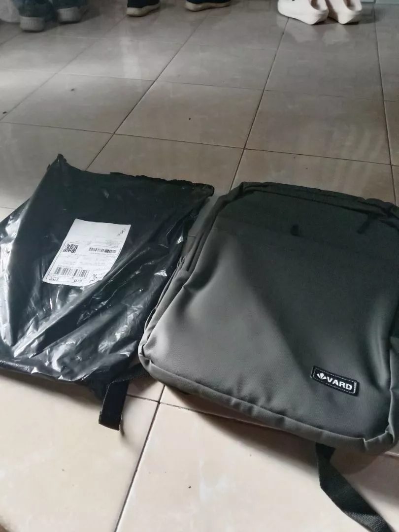 VARD Tas Ransel Pria Wanita Backpack Laptop 16 Inch Water Resistant Tas Kuliah Kerja Travel Casual Premium - Foto ulasan pembeli