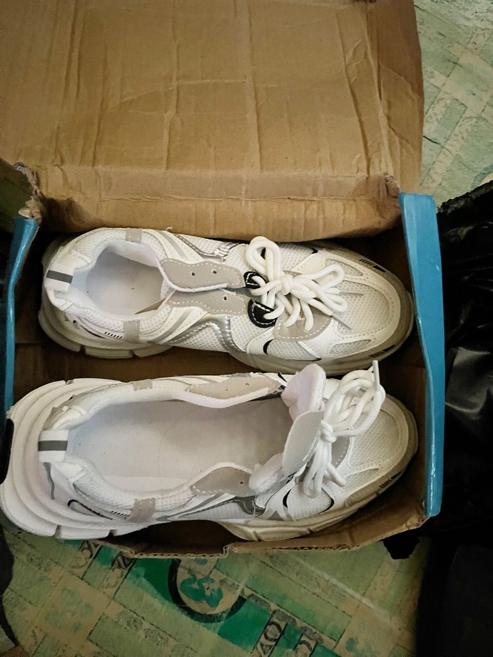 vela sepatu wanita flatshoes sneakers korean style putih olahraga sekolah running anak perempuan - Foto ulasan pembeli
