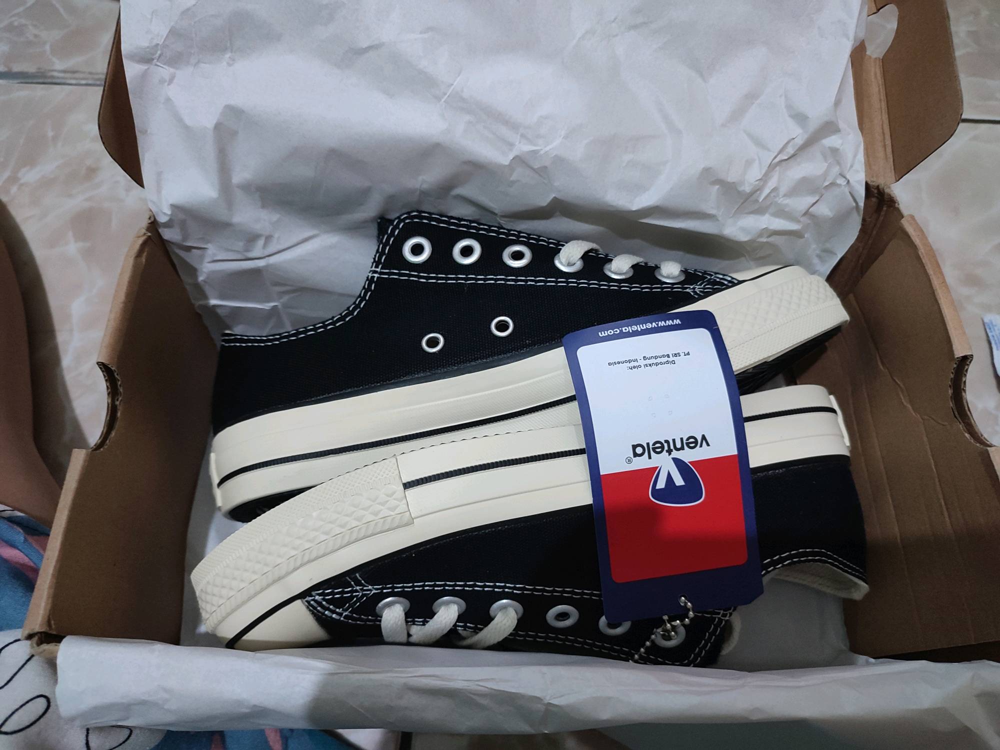Ventela Ethnic Low Black Natural - Foto ulasan pembeli
