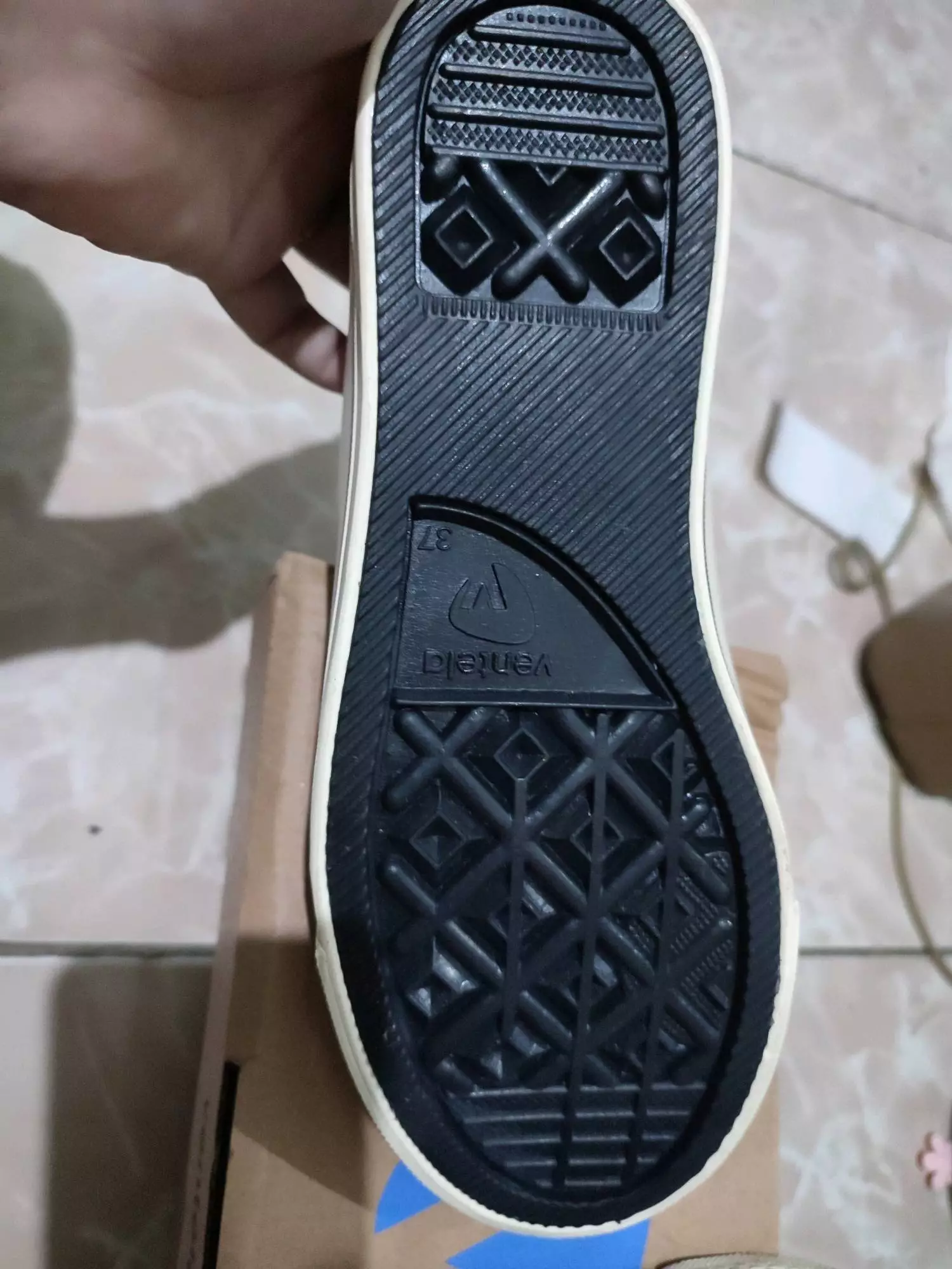 Ventela Ethnic Low Black Natural - Foto ulasan pembeli