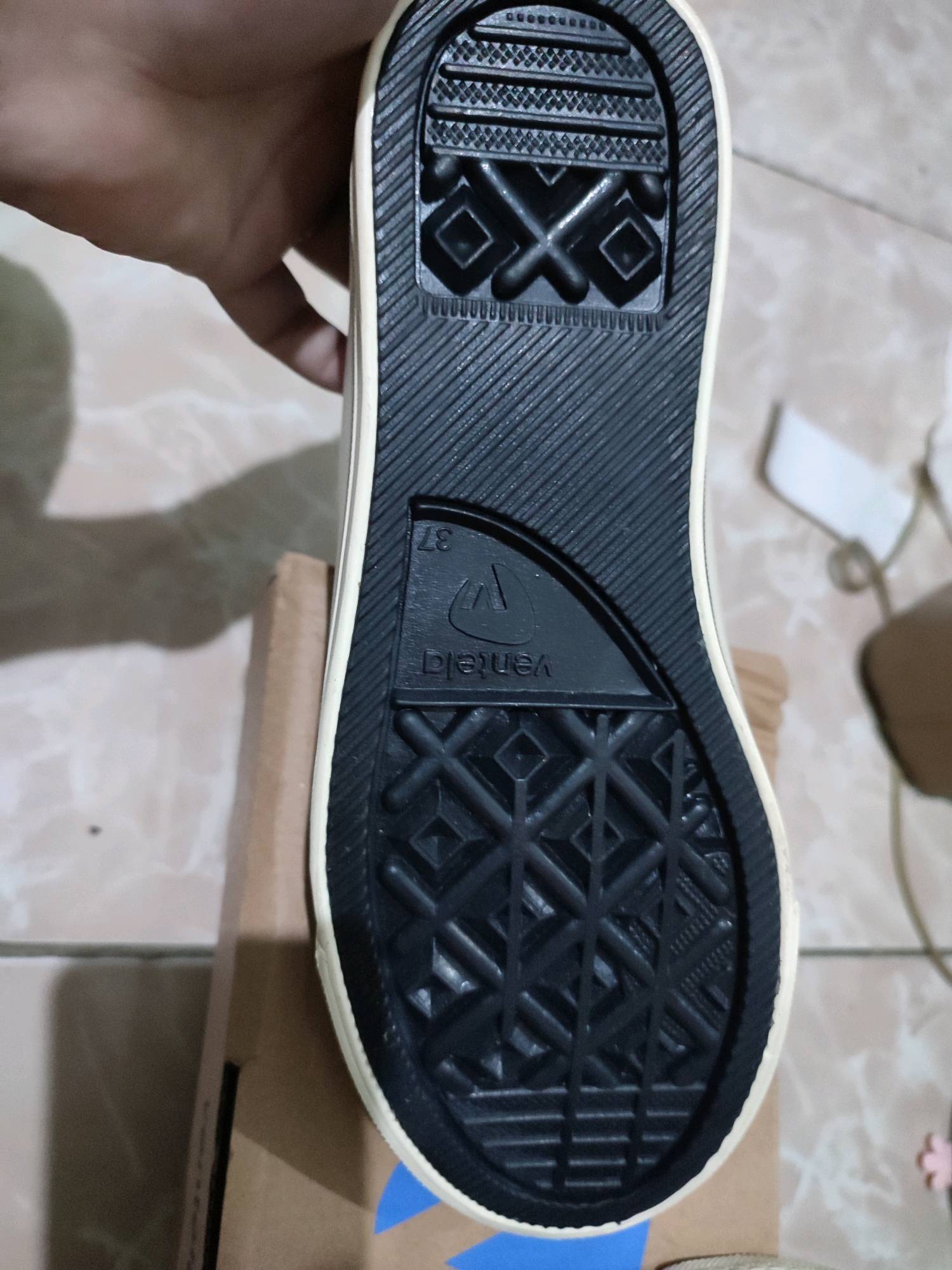 Ventela Ethnic Low Black Natural - Foto ulasan pembeli