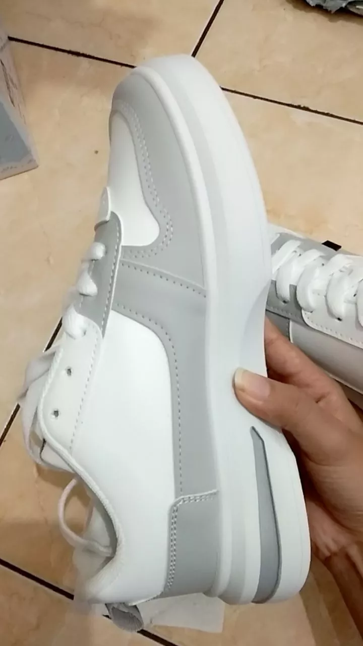 Vera Nevada Livy VN1154 Sepatu Sneakers Wanita Sport Shoes - Foto ulasan pembeli
