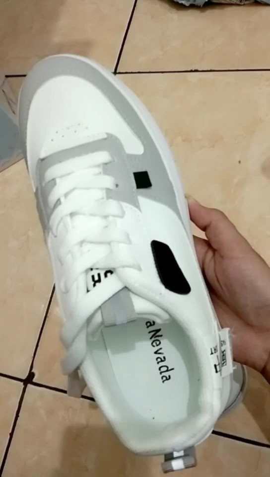 Vera Nevada Livy VN1154 Sepatu Sneakers Wanita Sport Shoes - Foto ulasan pembeli