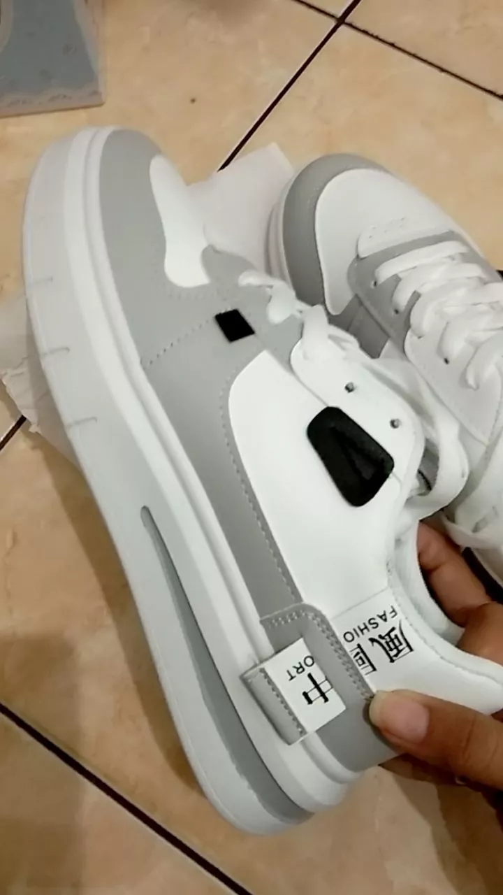 Vera Nevada Livy VN1154 Sepatu Sneakers Wanita Sport Shoes - Foto ulasan pembeli