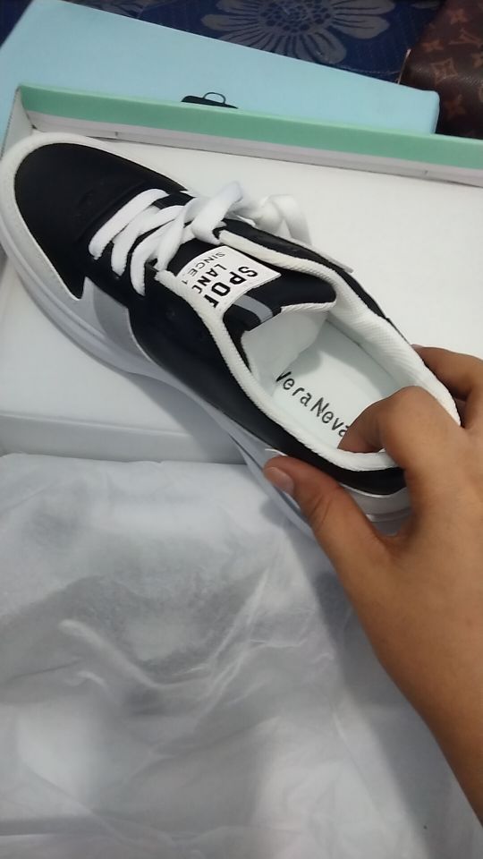 Vera Nevada Livy VN1154 Sepatu Sneakers Wanita Sport Shoes - Foto ulasan pembeli