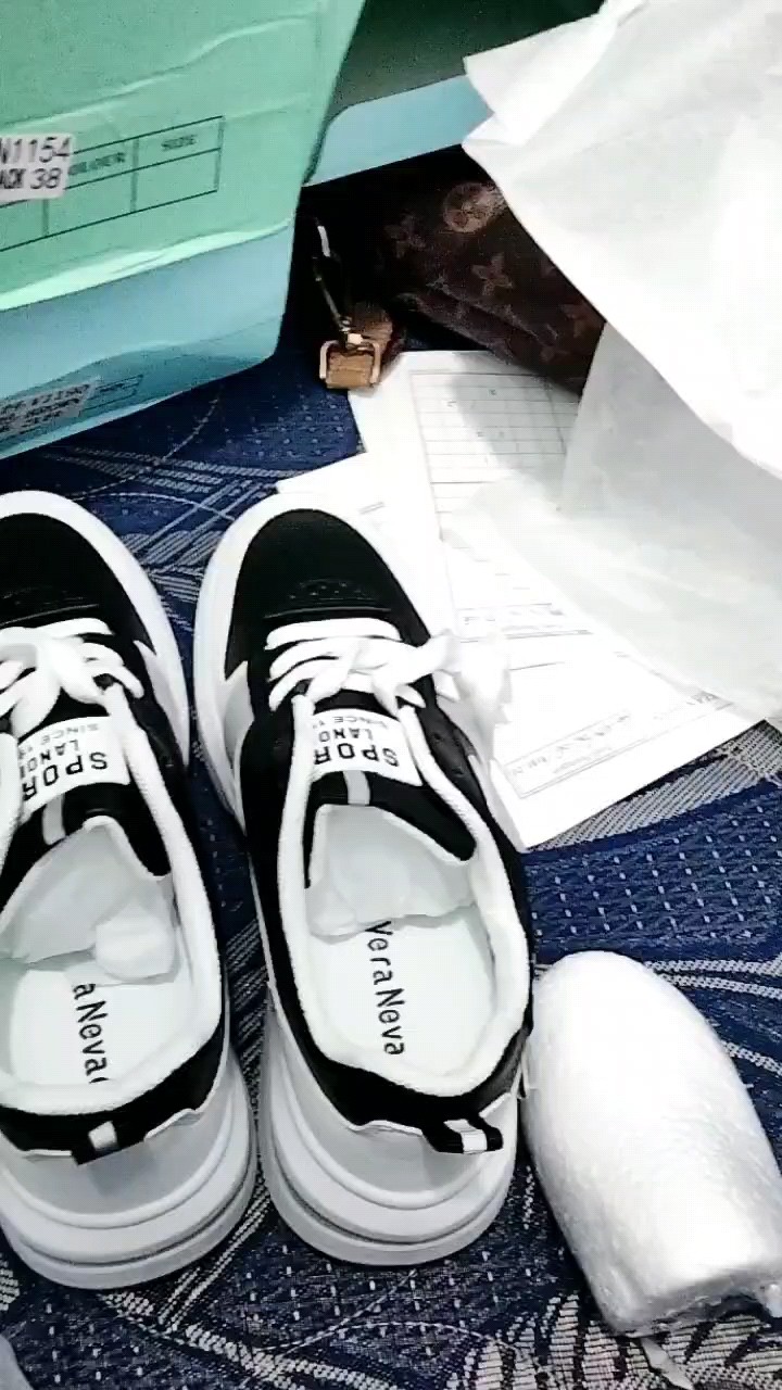 Vera Nevada Livy VN1154 Sepatu Sneakers Wanita Sport Shoes - Foto ulasan pembeli