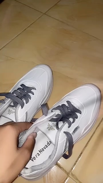 Vera Nevada Sepatu Sneakers Wanita Sport Shoes V01 - Foto ulasan pembeli