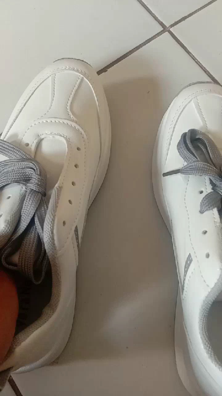 Vera Nevada Sepatu Sneakers Wanita Sport Shoes V01 - Foto ulasan pembeli