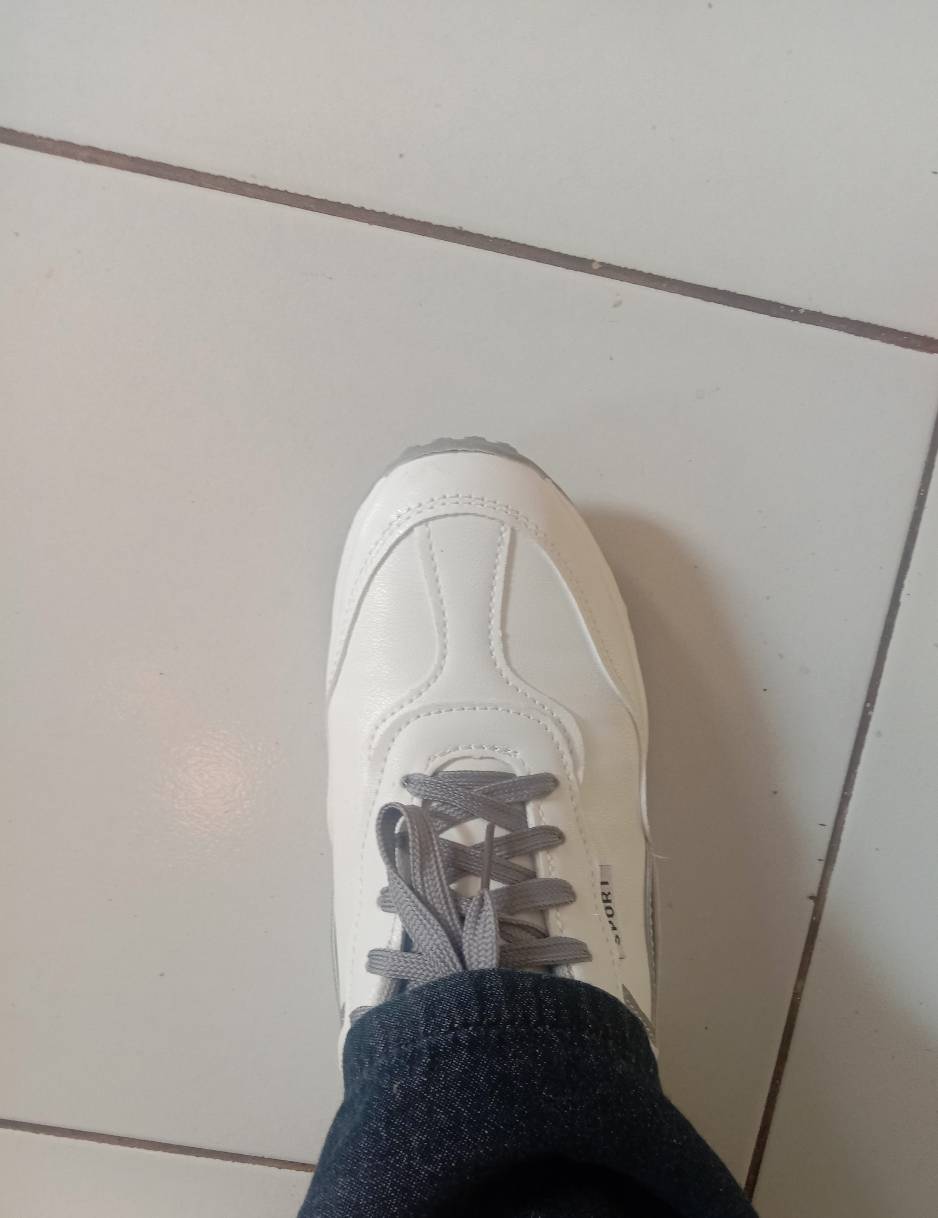 Vera Nevada Sepatu Sneakers Wanita Sport Shoes V01 - Foto ulasan pembeli
