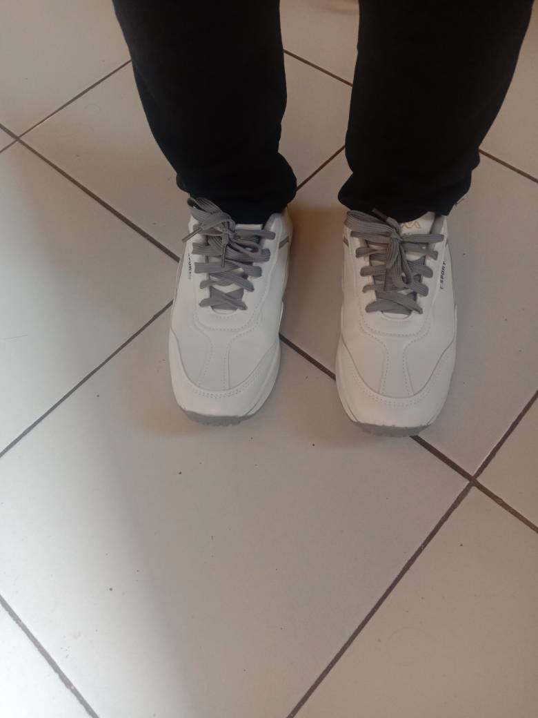 Vera Nevada Sepatu Sneakers Wanita Sport Shoes V01 - Foto ulasan pembeli