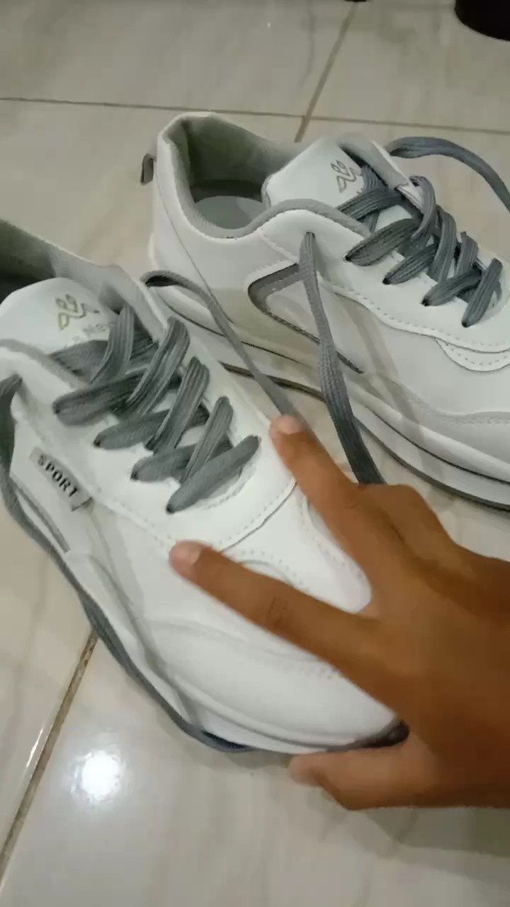 Vera Nevada Sepatu Sneakers Wanita Sport Shoes V01 - Foto ulasan pembeli