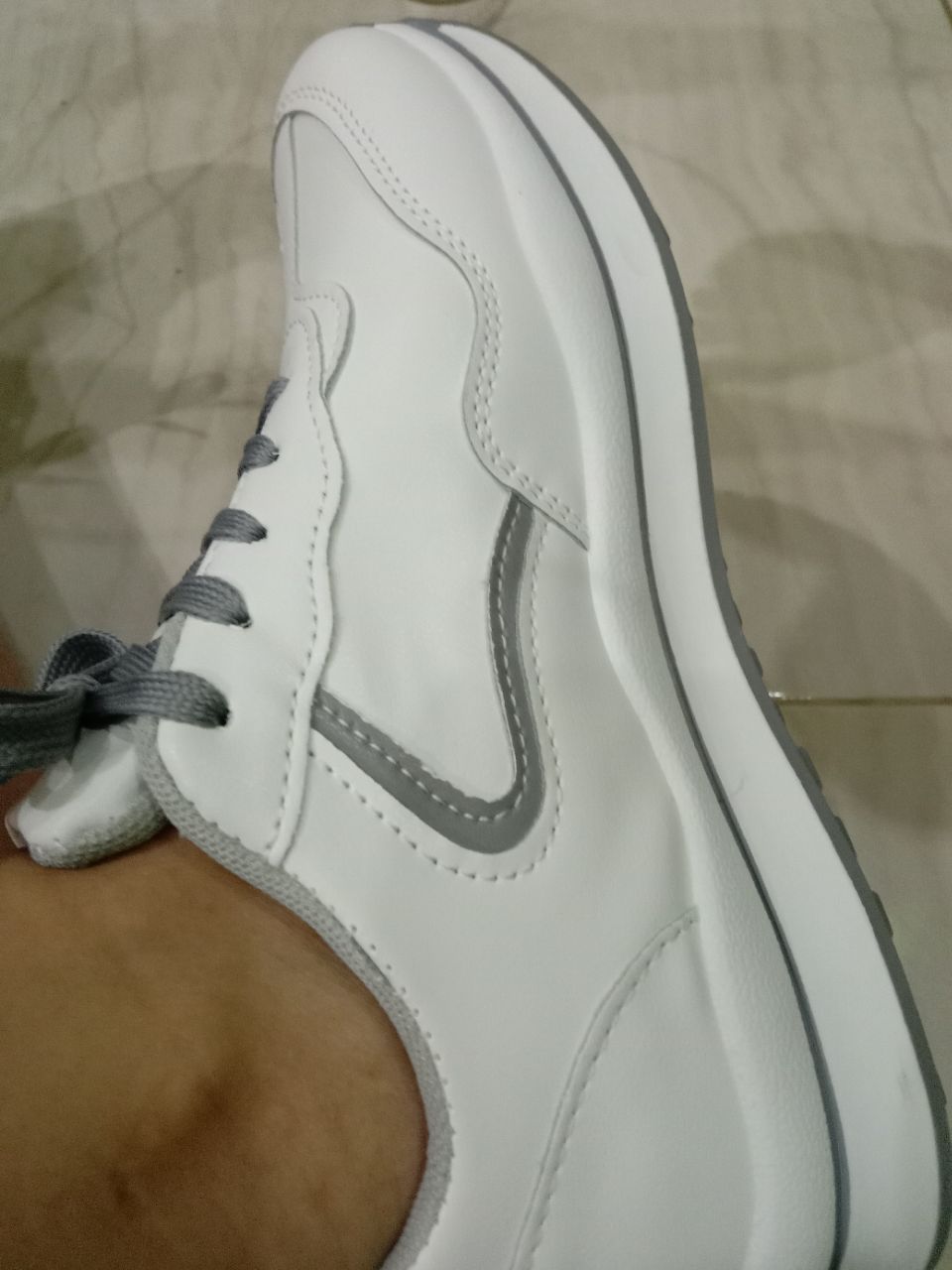 Vera Nevada Sepatu Sneakers Wanita Sport Shoes V01 - Foto ulasan pembeli