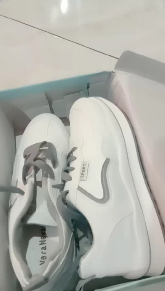 Vera Nevada Sepatu Sneakers Wanita Sport Shoes V01 - Foto ulasan pembeli