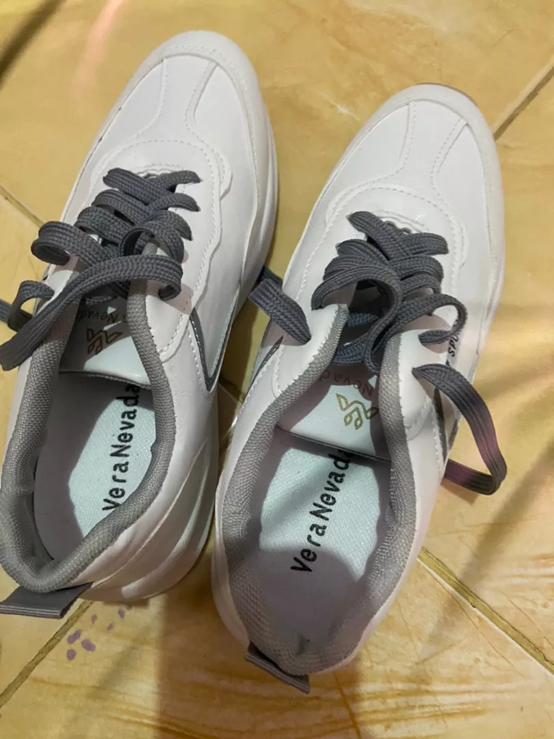 Vera Nevada Sepatu Sneakers Wanita Sport Shoes V01 - Foto ulasan pembeli