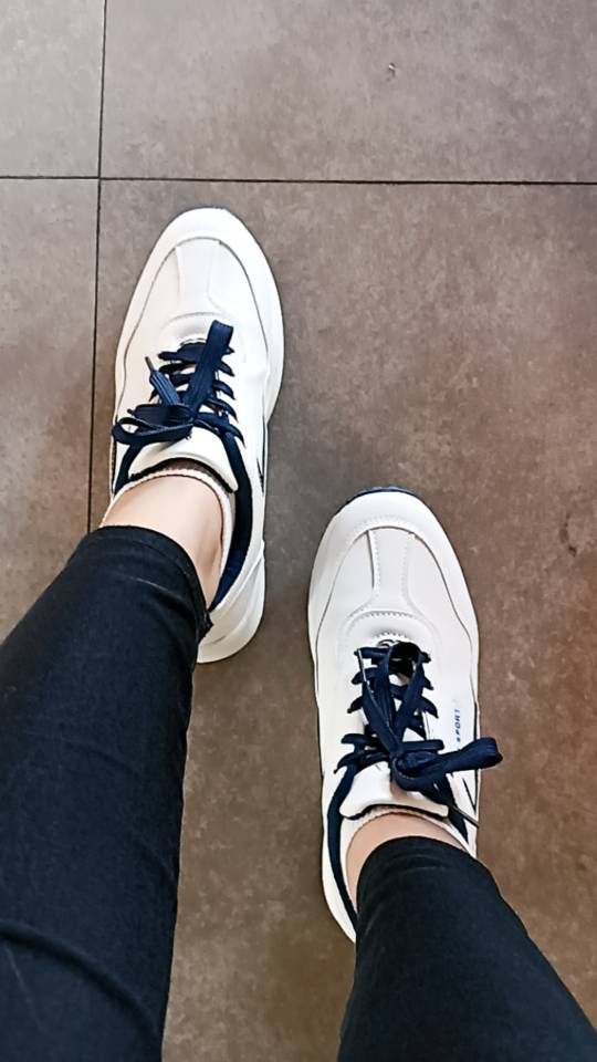 Vera Nevada Sepatu Sneakers Wanita Sport Shoes V01 - Foto ulasan pembeli
