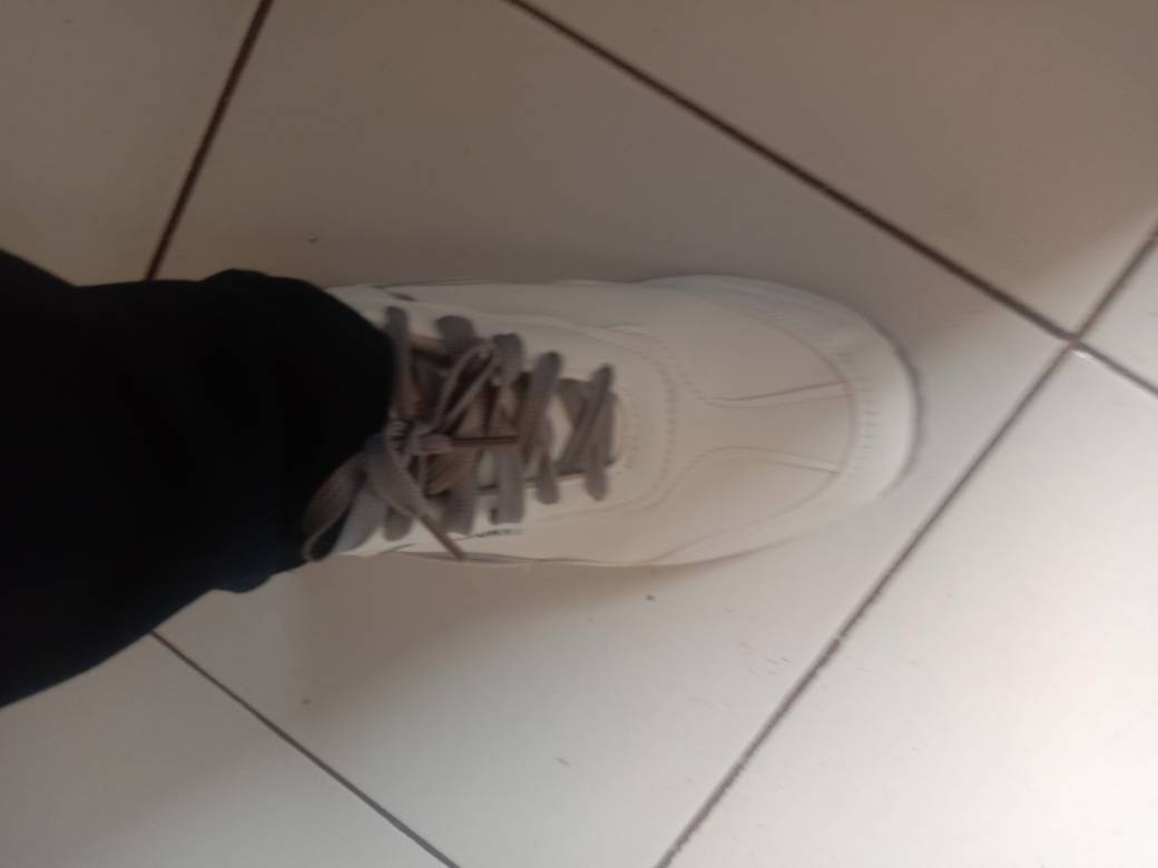 Vera Nevada Sepatu Sneakers Wanita Sport Shoes V01 - Foto ulasan pembeli