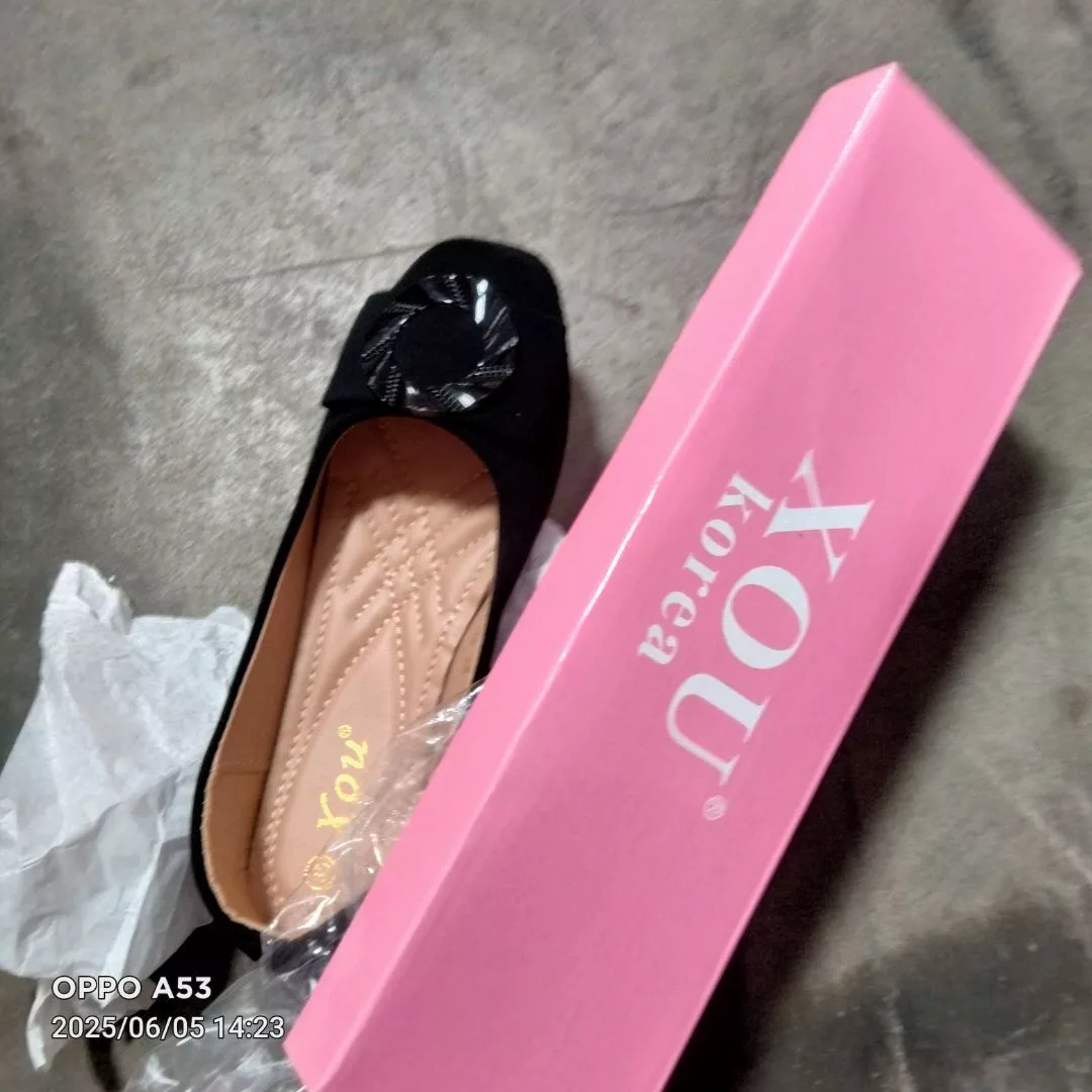 XOU Fashion Flatshoes Wanita Anti Selip Nyaman - Foto ulasan pembeli