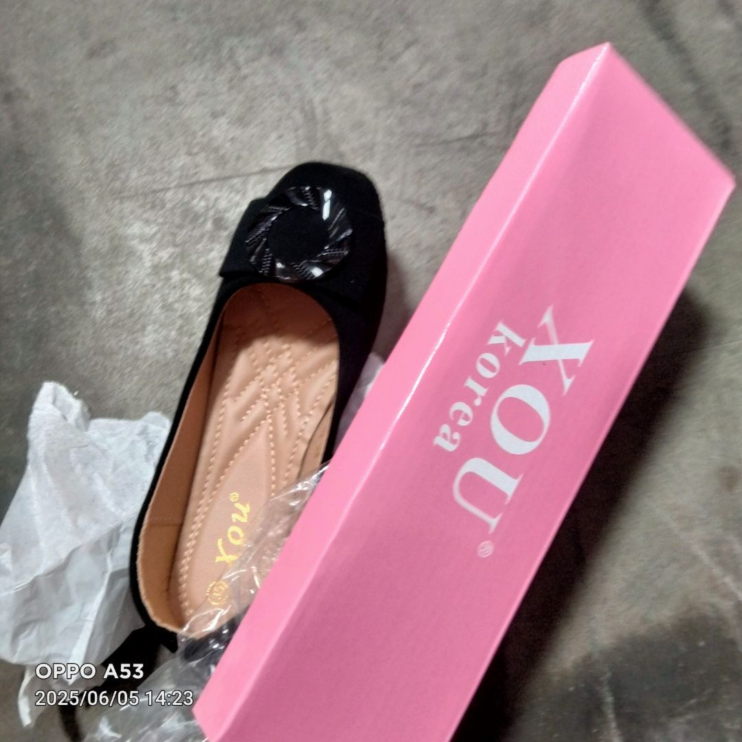 XOU Fashion Flatshoes Wanita Anti Selip Nyaman - Foto ulasan pembeli