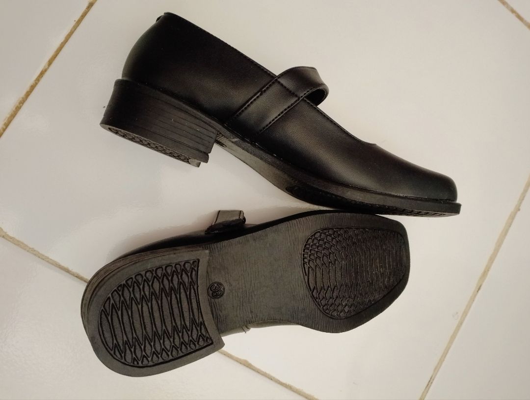 Zeintin - Sepatu Pantofel Wanita Kasual Formal Sepatu Kerja Paskibra Wanita ZO - Foto ulasan pembeli