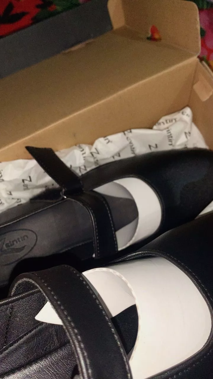 Zeintin - Sepatu Pantofel Wanita Kasual Formal Sepatu Kerja Paskibra Wanita ZO - Foto ulasan pembeli