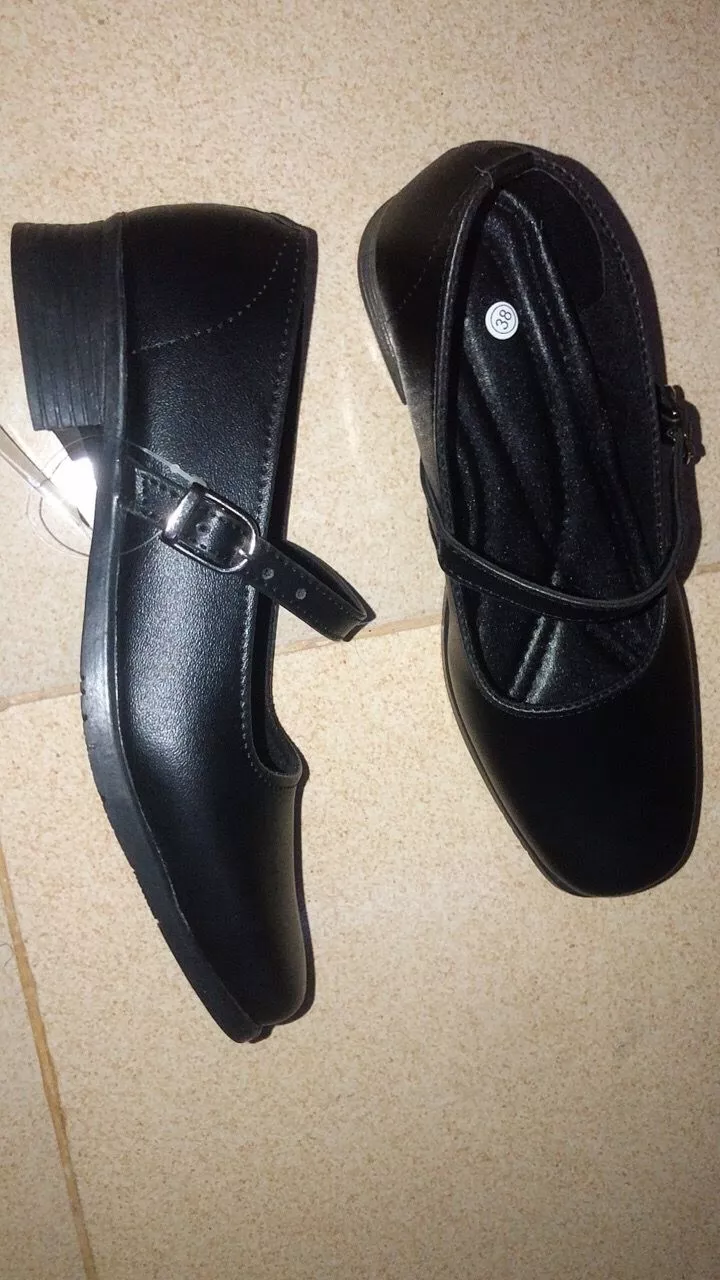 ZURA-Sepatu pantofel wanita paskibra hak 3cm - Foto ulasan pembeli