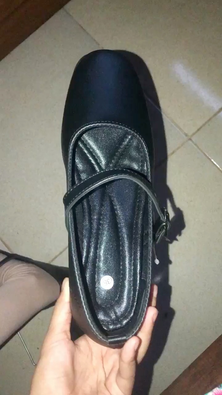 ZURA-Sepatu pantofel wanita paskibra hak 3cm - Foto ulasan pembeli